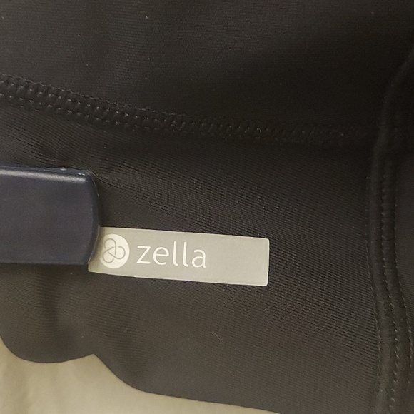 ZELLA Black Cropped Leggings with Perforated Hem and Pockets - Picture 6 of 13